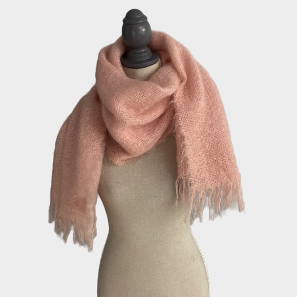 Vintage Otterburn Mill Wool Blanket Scarf Shawl Pink Fringe Made in England Cozy - Picture 4 of 4